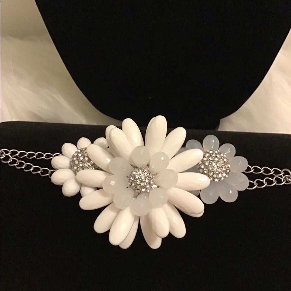 Beautiful Traci Lynn bracelet